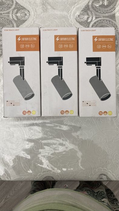 Светильник трековый