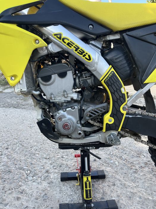 Кросов мотор Suzuki RM-Z 250