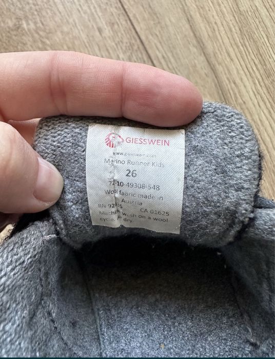 Adidasi/tenesi lânã Giessweinn, marimea 26