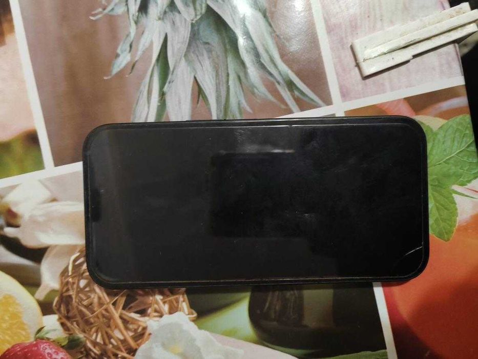 Продавам Iphone 15