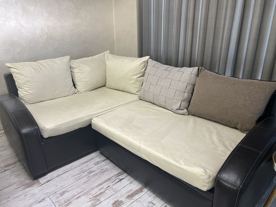 Разтегателен Диван