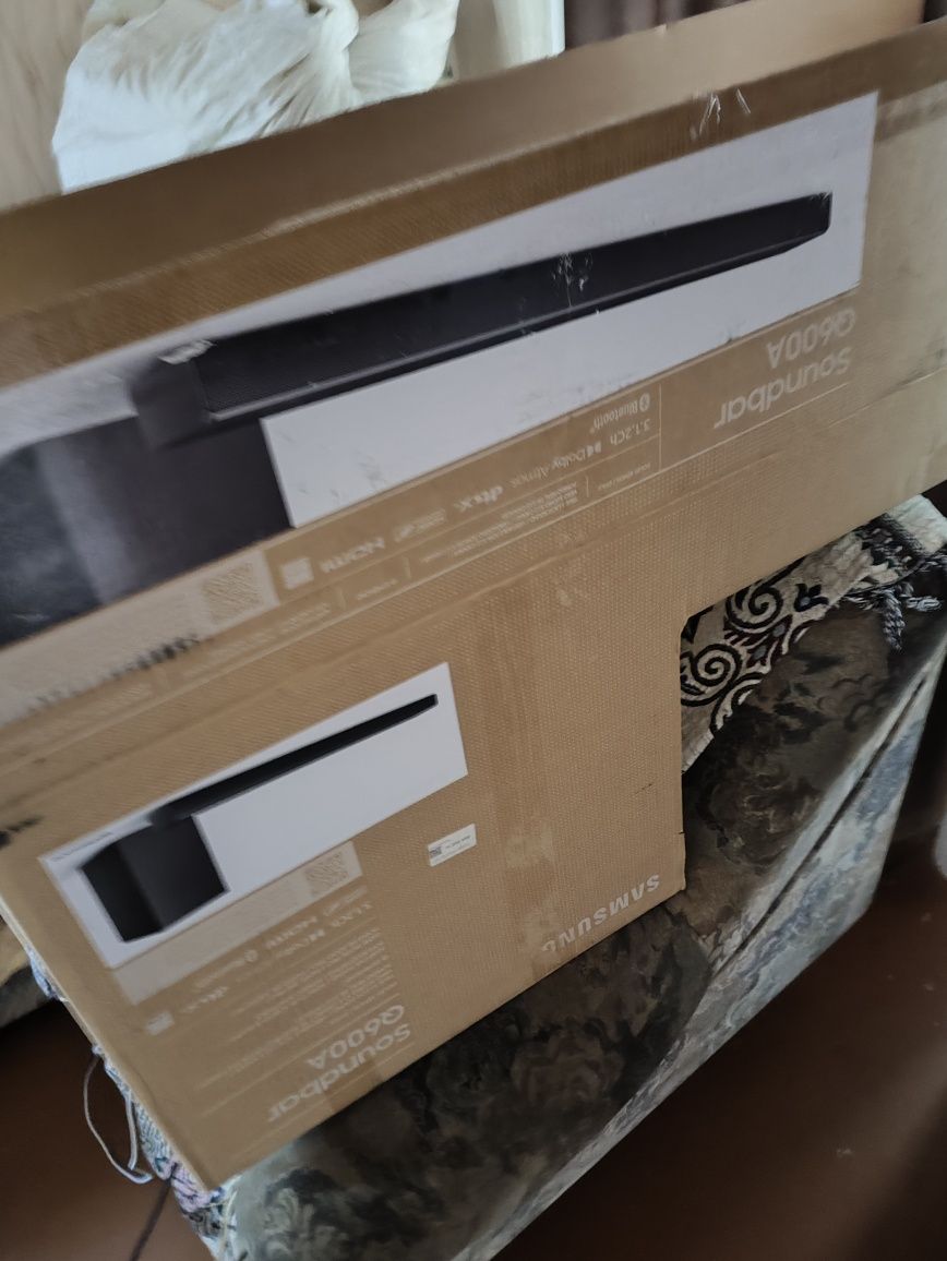 Продам саундбар  Samsung HW-Q600A