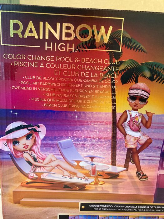 Rainbow high color changing pool
