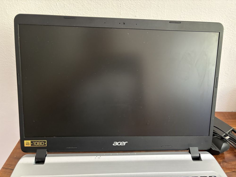 Laptop Acer Aspire A515-53G