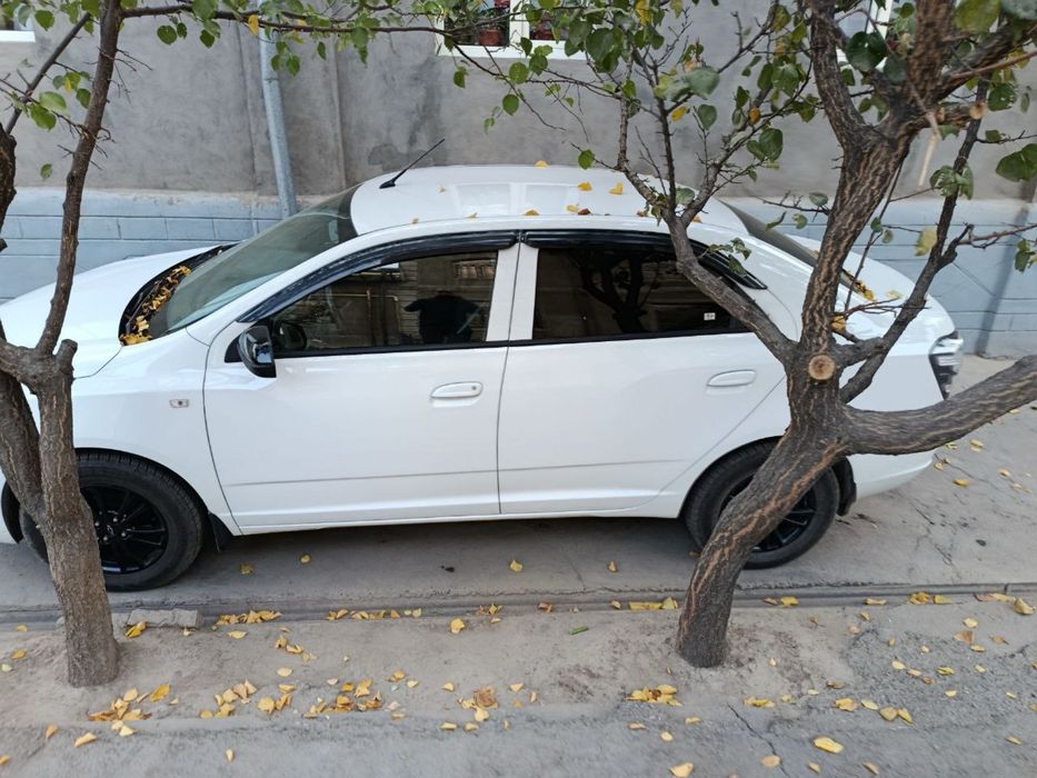 Chevrolet Cobalt Midnight 2025