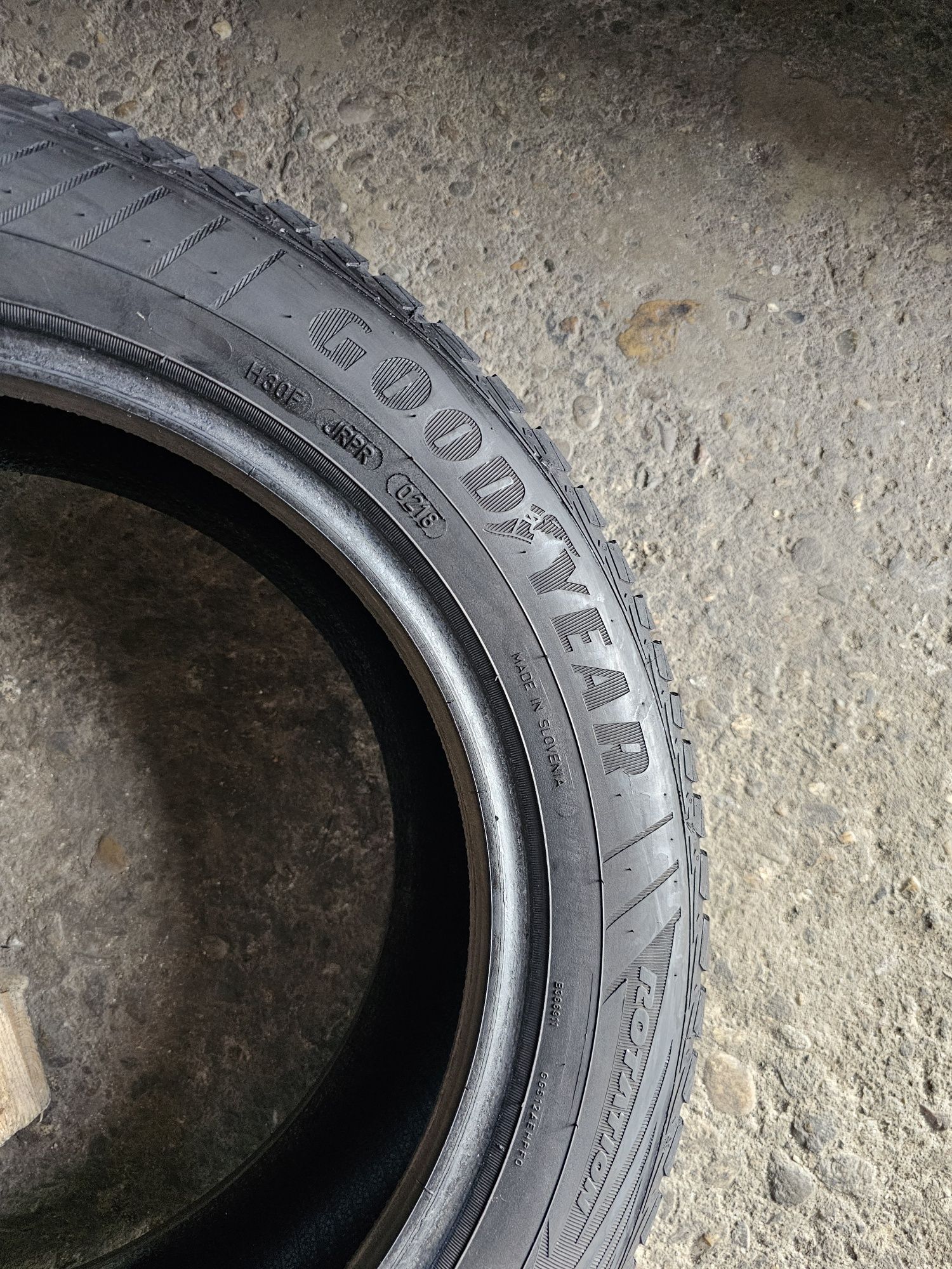 2 anvelope allseason 205 55 16 Goodyear 7.8mm