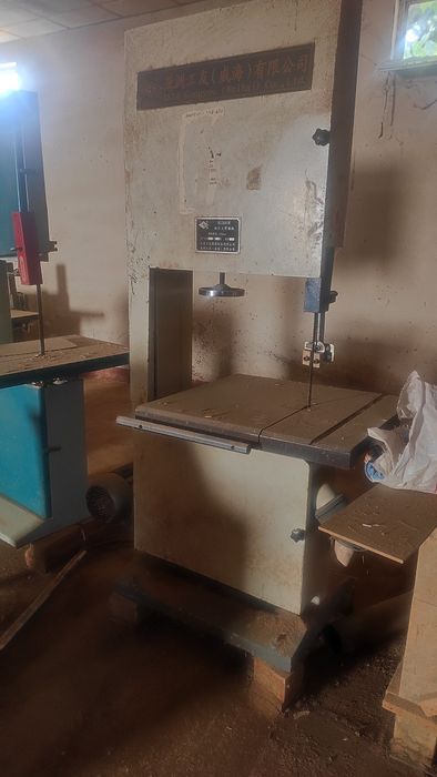 Срочно продается станки для производства мебели