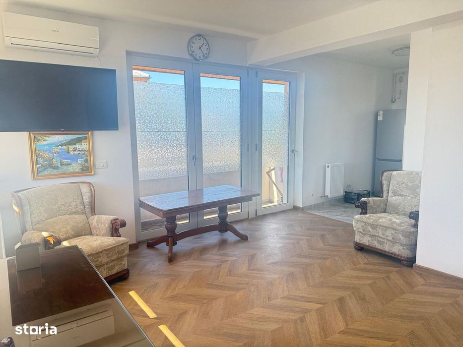 Spatiu birouri, 3 camere si dependinte, Targoviste, centru, etaj 2