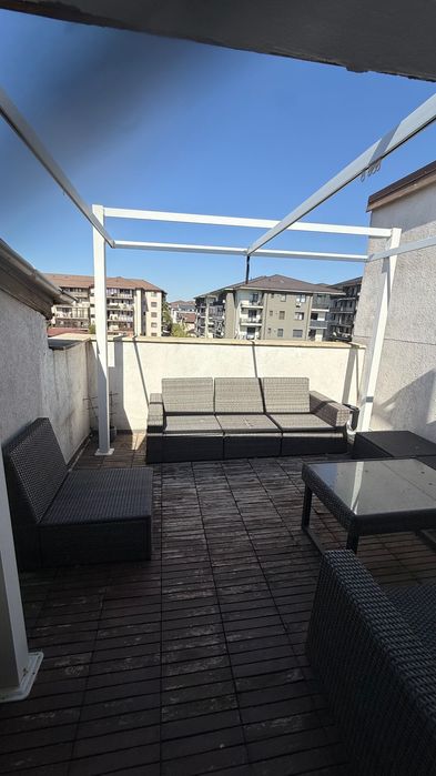 Apartament cu 3 camere spațios la mansarda  cu terase de 20mp