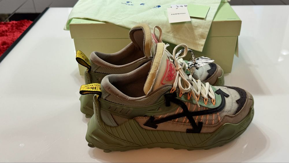 Vand off white ODSY NR 44