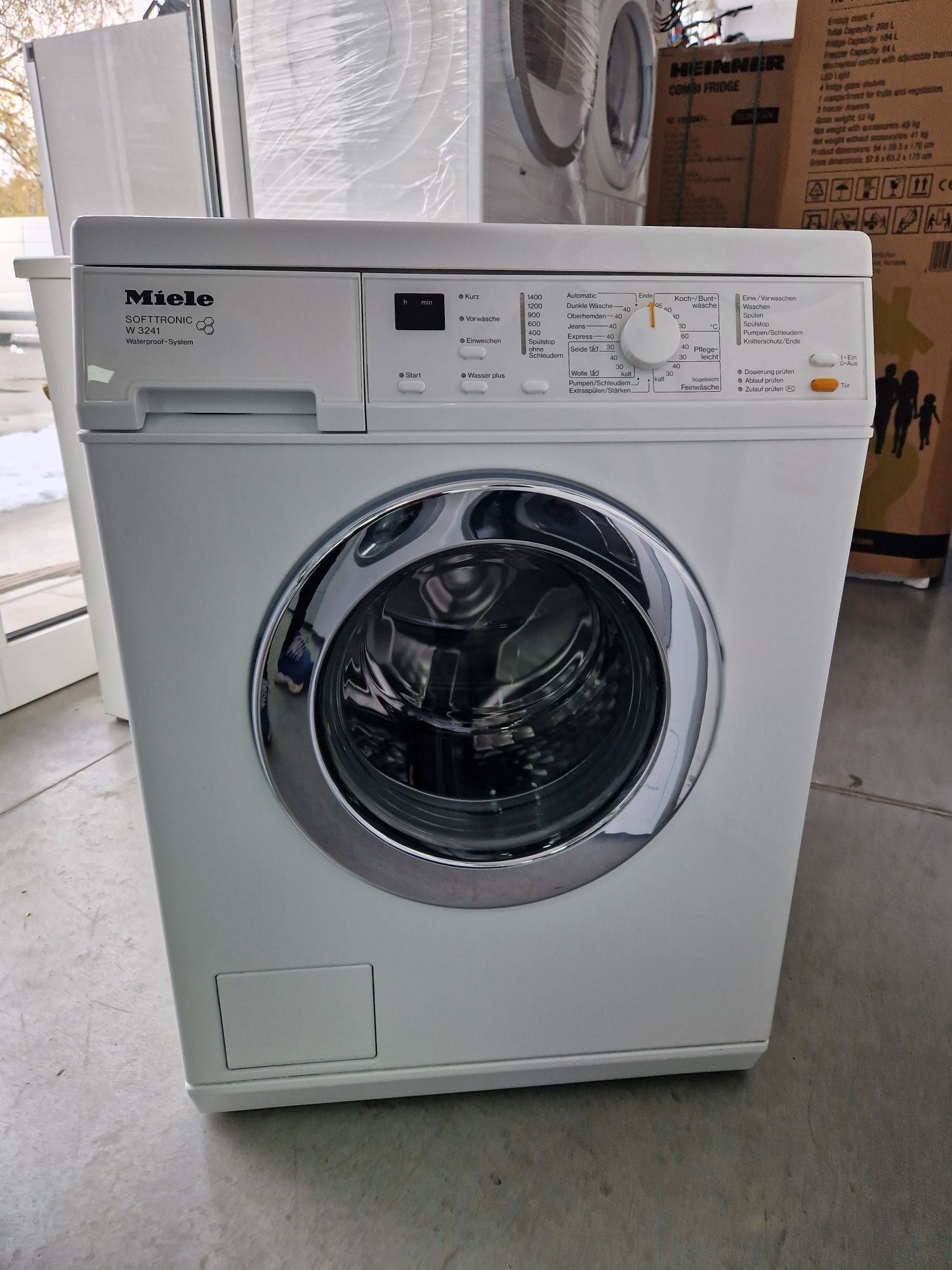 Пералня MIELE W 3241 пчелна пита