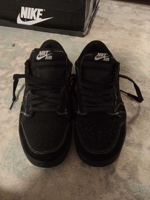 papuci Nike X Jordan one Travis scott