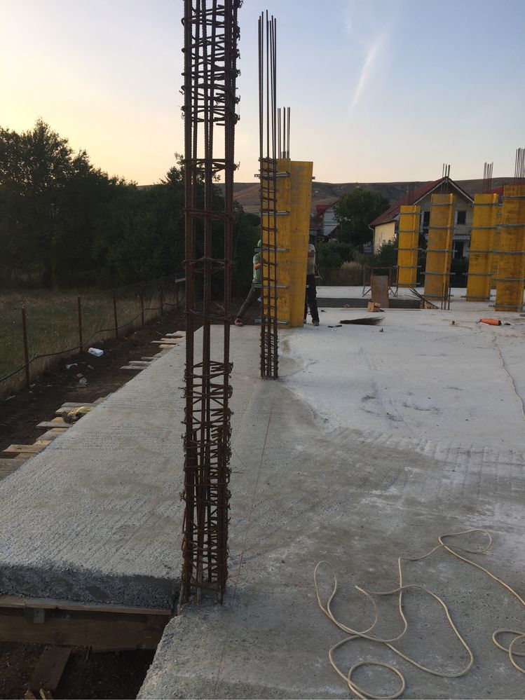 Echipa de constructi din Bistrita   Disponibili din IUNIE