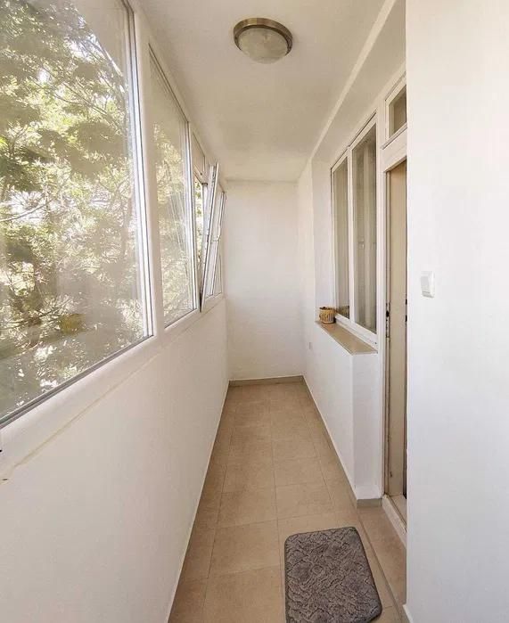 Дава се под наем Четиристаен апартамент в Варна, Червен площад - 110 кв.м за 767 € - Снимка #10