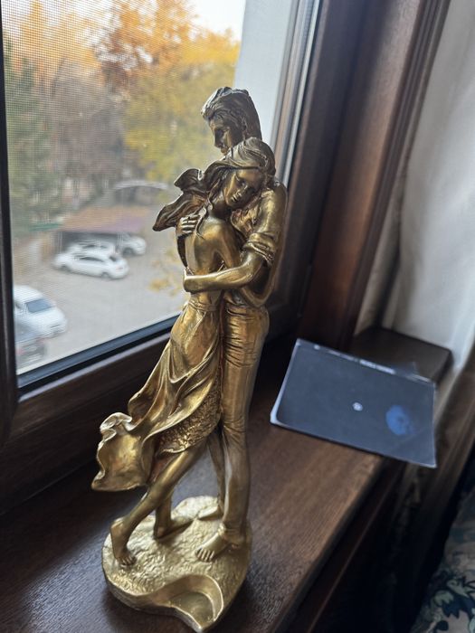 Красивая статуэтка пары в отличном состоянии