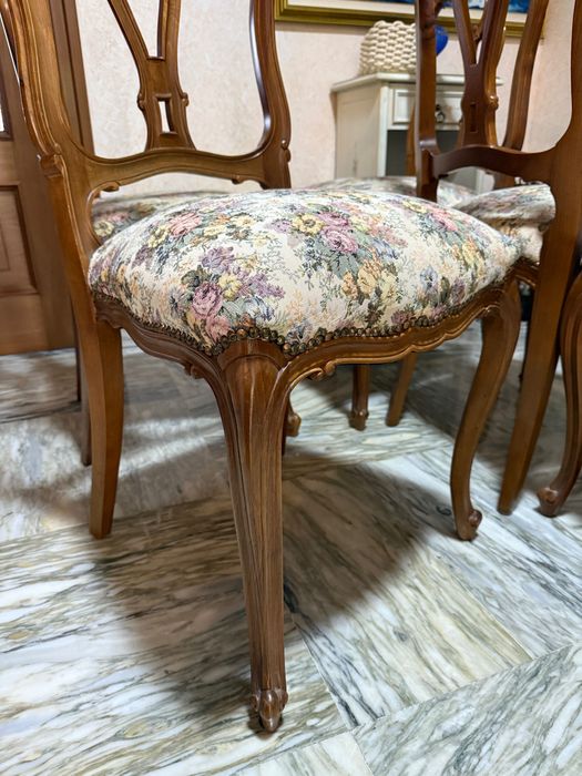 Старинни барокови столове с жакардова дамаска!