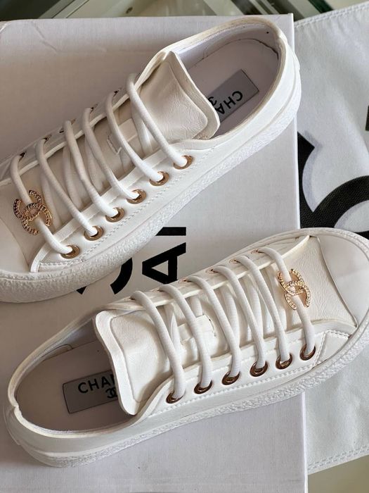 Adidasi Chanel noi !!! Marimi 36/40 !!!