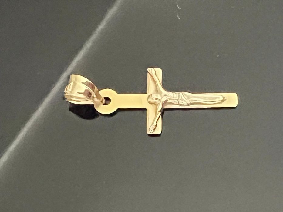 Cruciuliță de aur, 390 lei / g