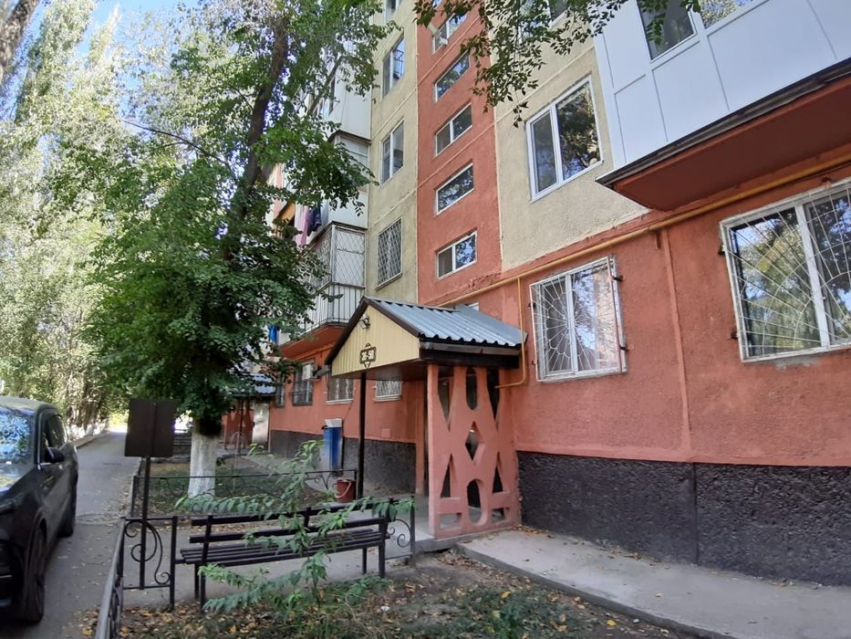 2-комн., 6 мкр., 1 этаж (НЕ угол)