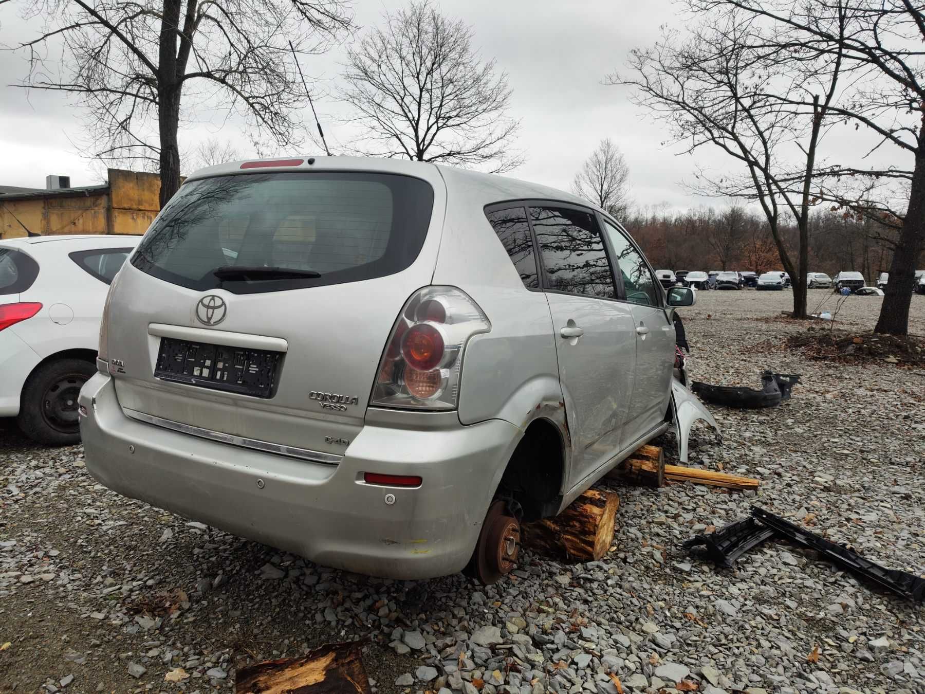 Toyota Corolla Verso 2.2 136кс на части тойота корола версо