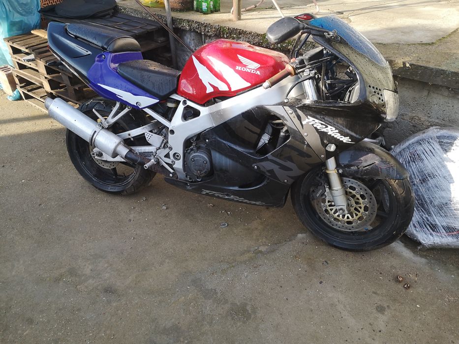 Honda cbr 919 на части
