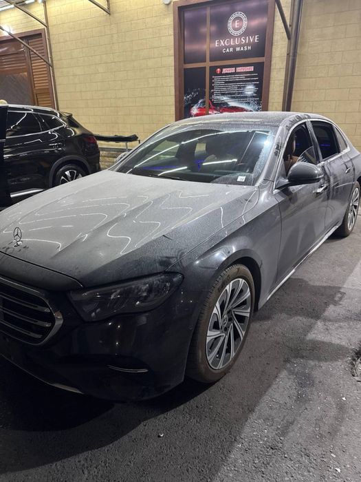 Mersedes-Benz 214 E300L