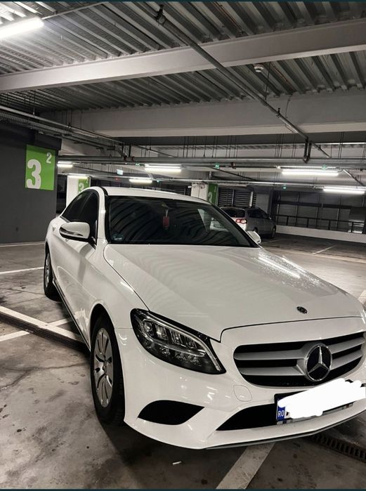Mercedes Benz C clas 2020, diesel  / FULL LED