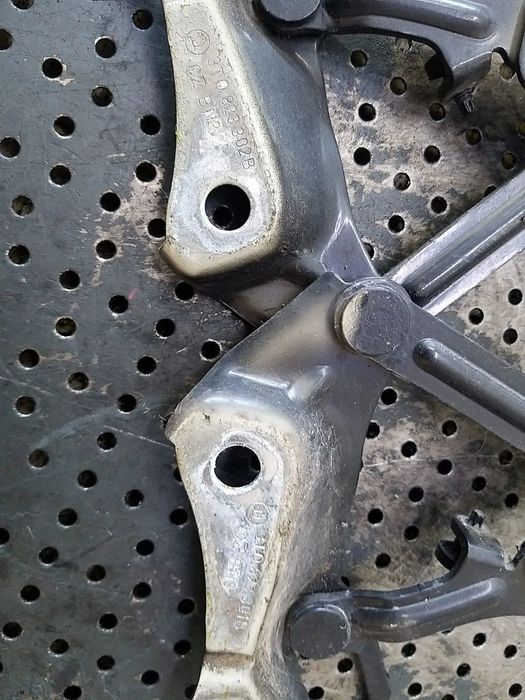 Set balamale capota stanga dreapta skoda superb 2 3t facelift 3t0823301b 3t0823302b