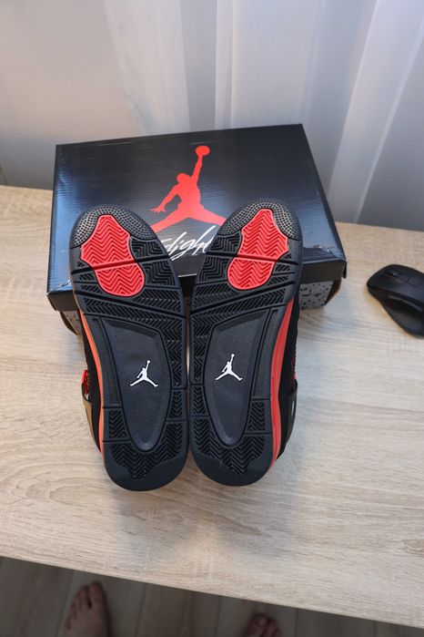Jordan 4 Red Thunder  42