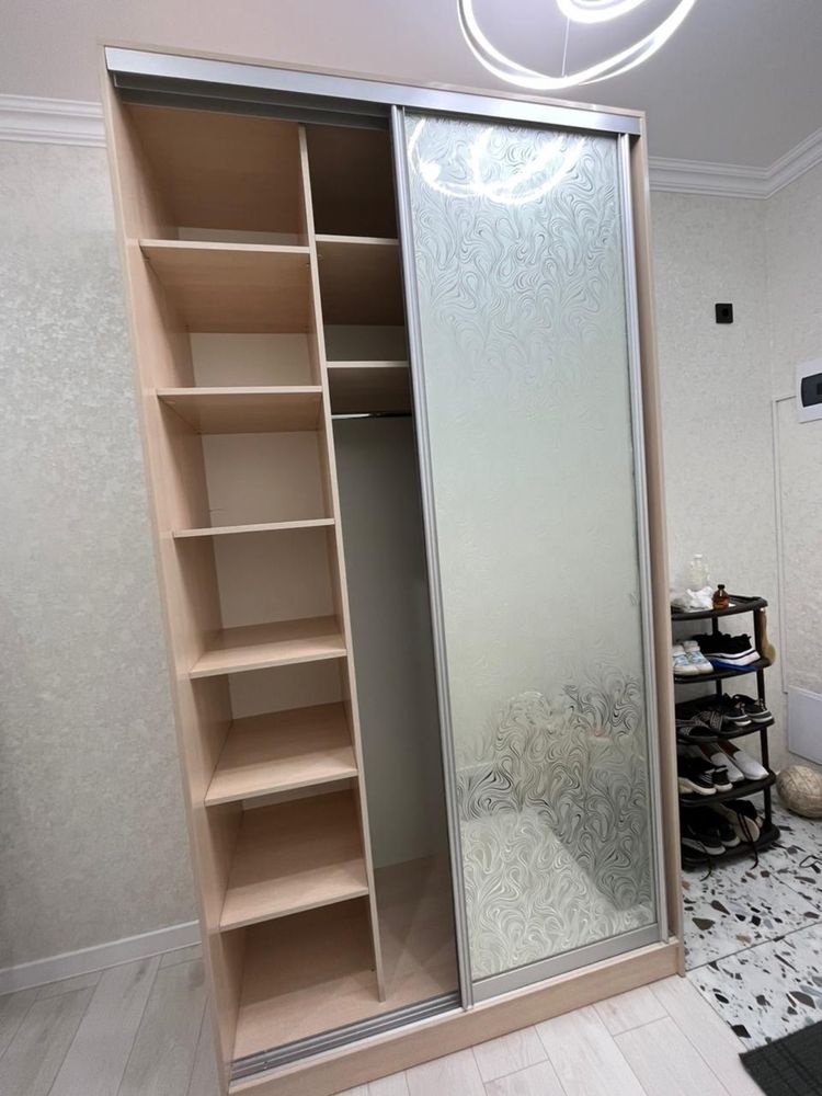 Срочно продам  шкаф