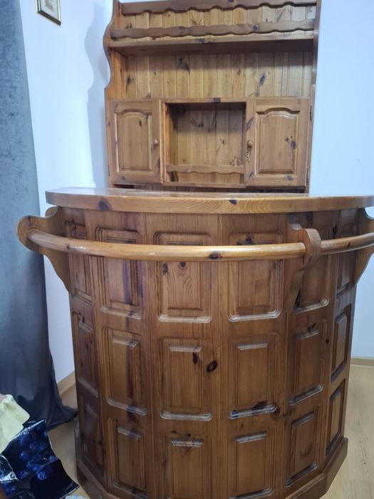 Bar de lemn masiv