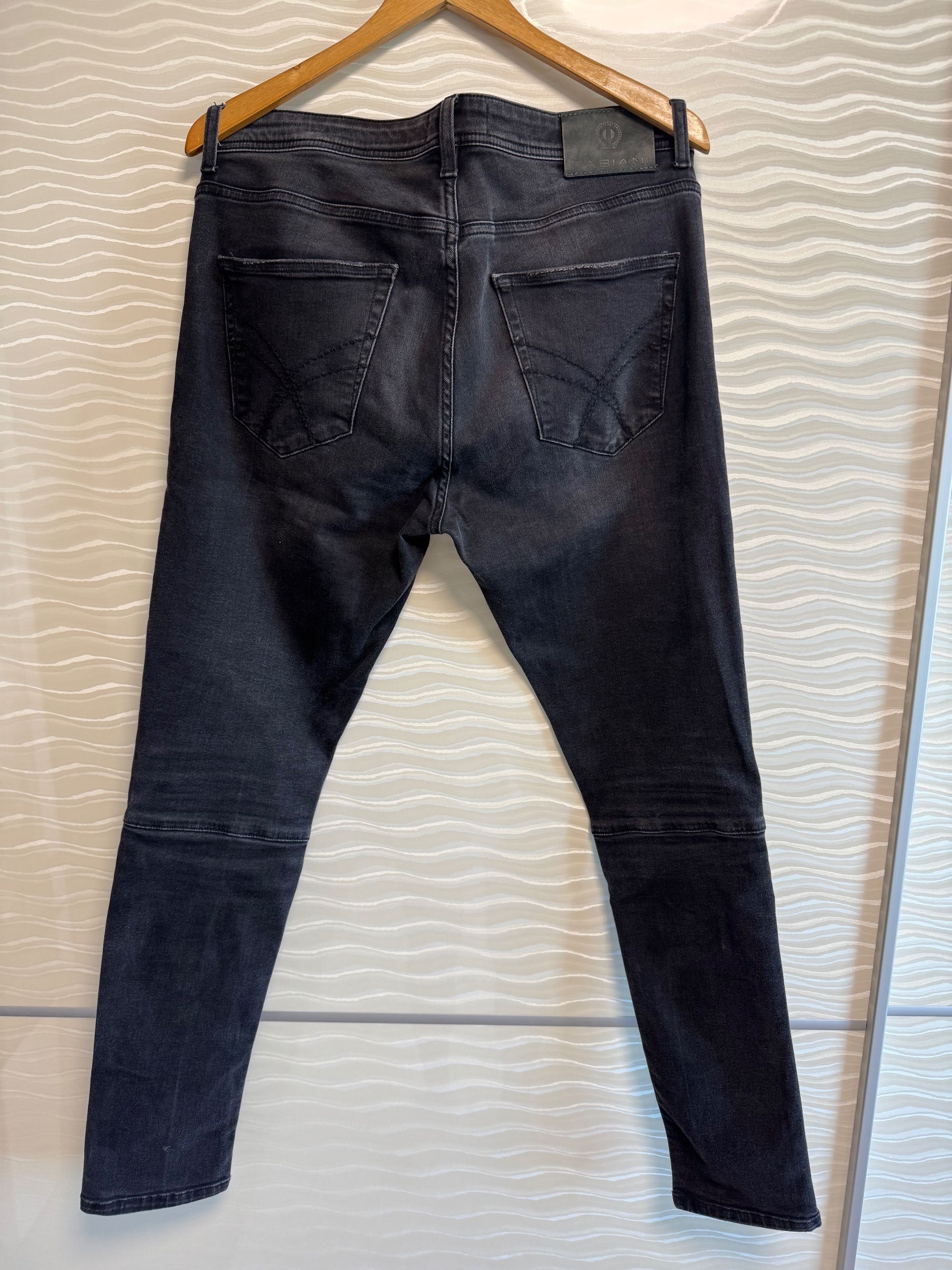 Armani, Iceberg, Saint Laurent, Fabiani