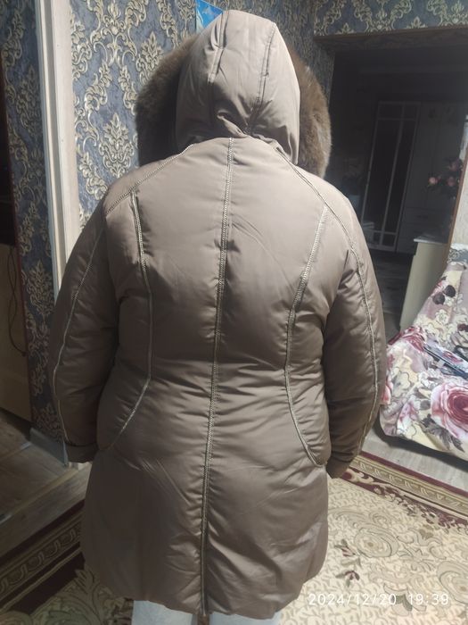 Продам куртку зимнюю