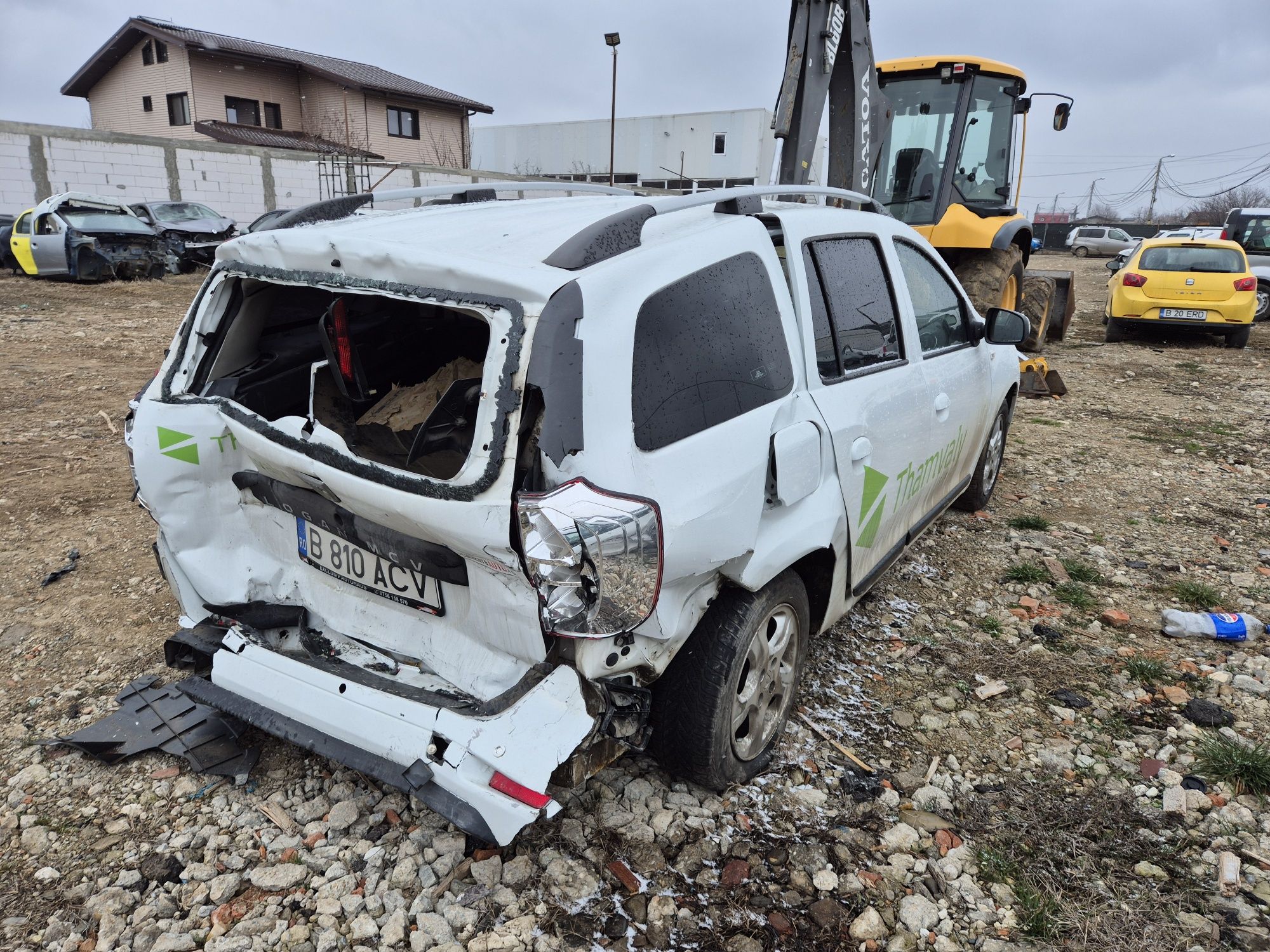 Dacia Logan mcv avariat lovit
