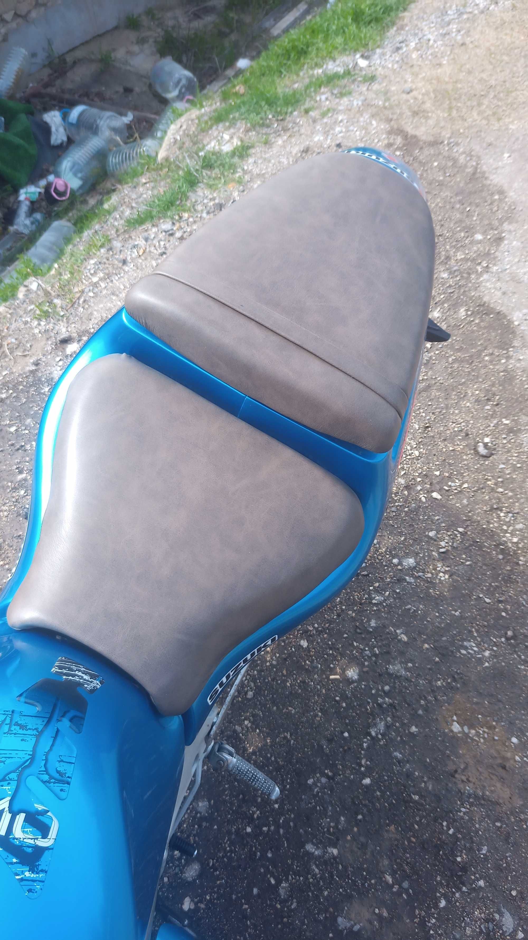 Сузуки GSXR 600 Srad