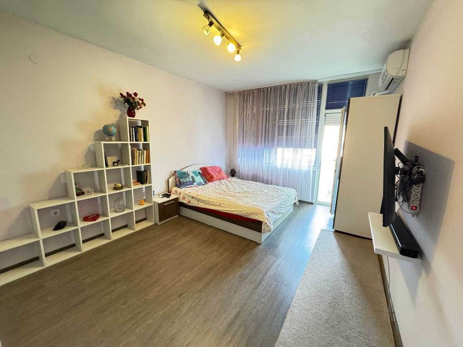 Продава се Тристаен апартамент в Велико Търново, Център - 75 кв.м за 1434 €/кв.м - Снимка #3