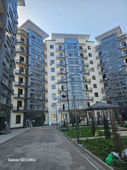 Продам квартиру в ЖК Яшнобад плаза