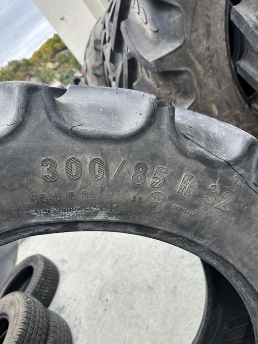 12.4R32 (300/85R32) Continental - Stare excelenta, Garantie 100%!