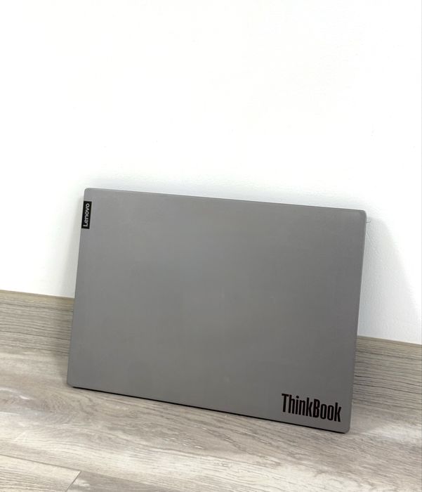 Ноутбук Lenovo thinkbook 2024 года в отличном состоянии