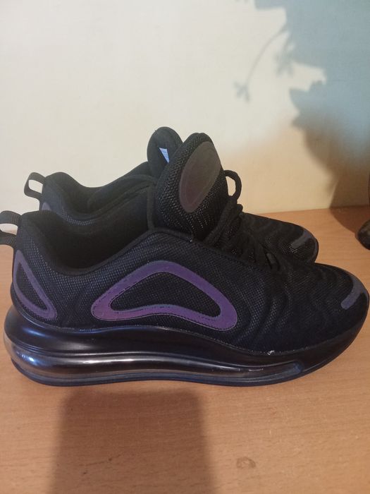 Черни  маратонки