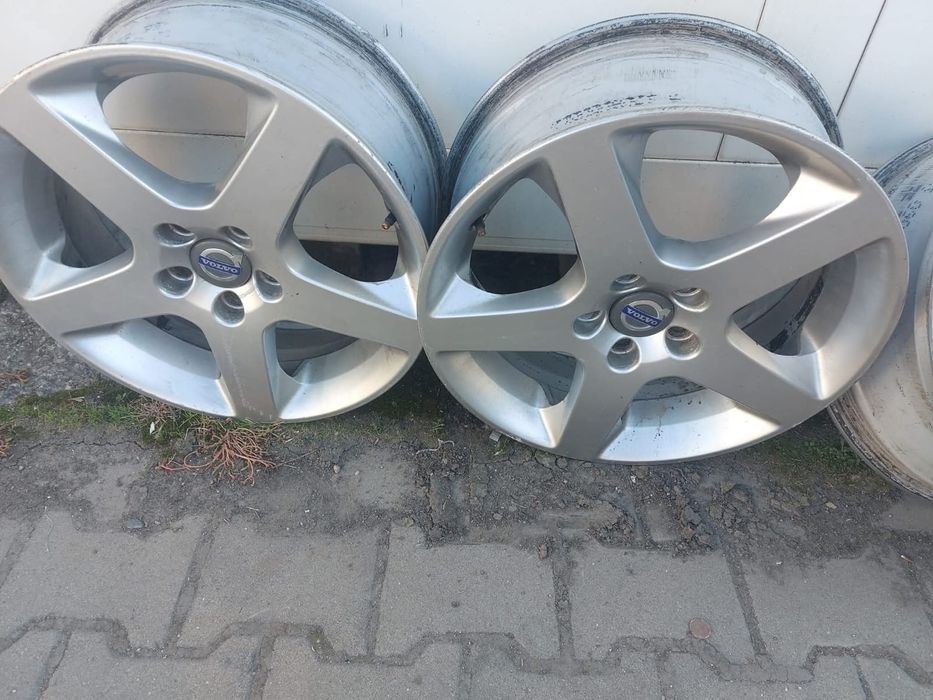 Vind jante aliaj volvo pe 17