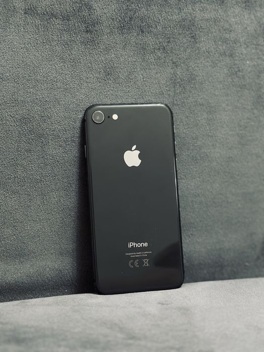 продам Iphone 8 64Гб