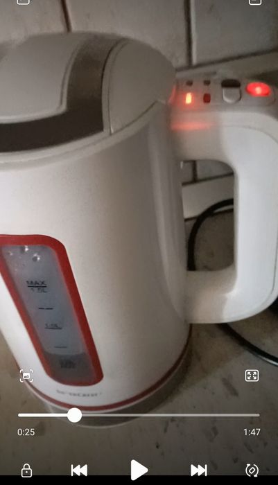 Чайник электрический 1.5л б/у