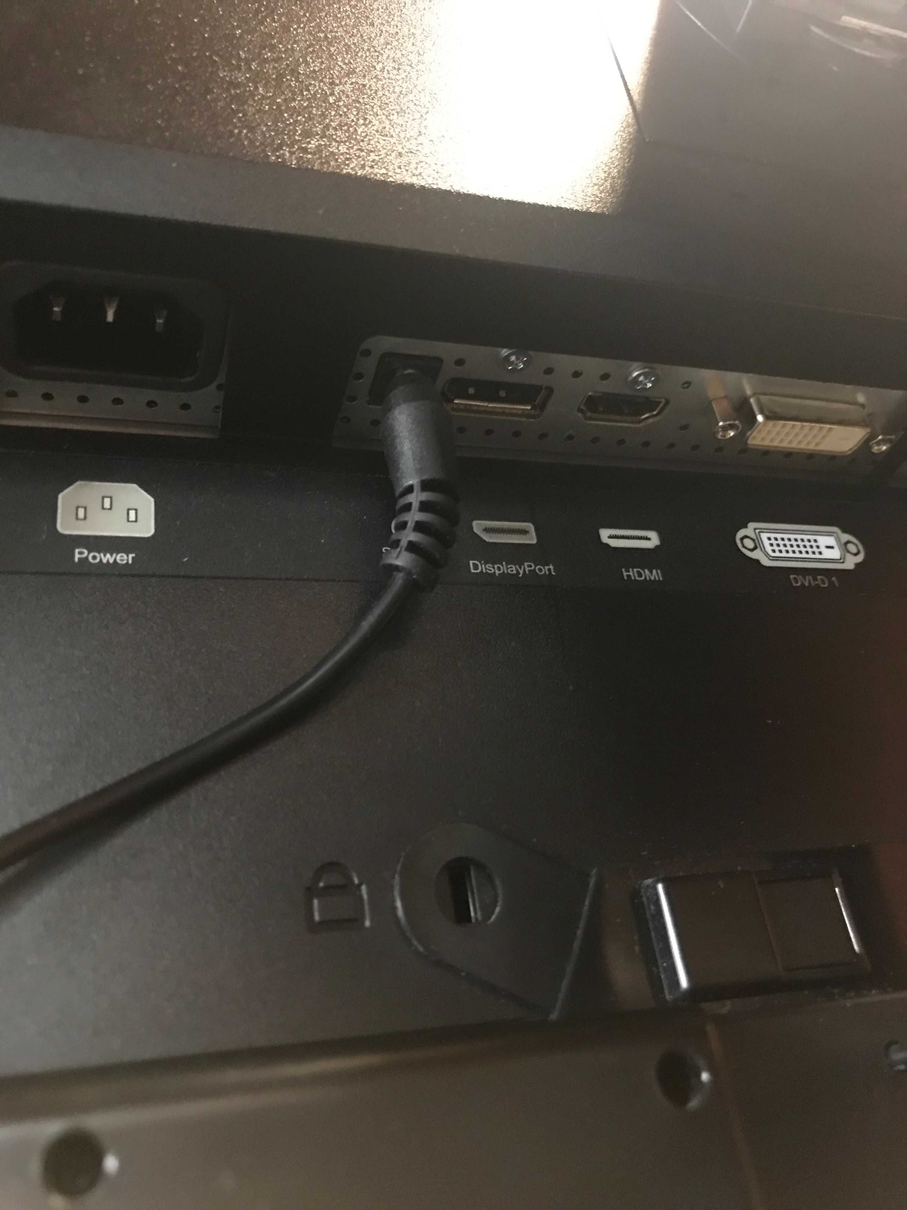 Dell UltraSharp U2410 24" Widescreen LCD Monitor+audio stereo speaker
