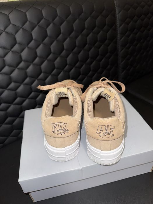 Adidasi Nike Air Force 1 Pixel Dama