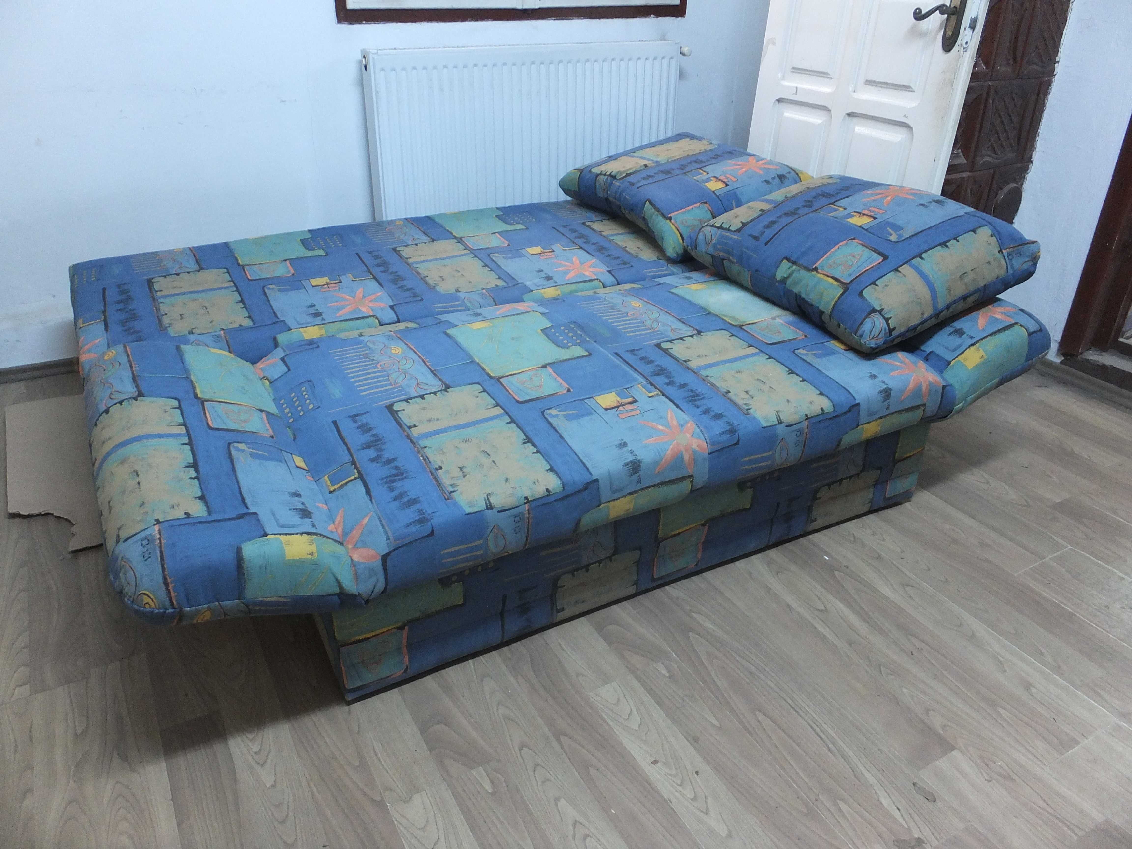 Canapea extensibila de calitate cu sistem confort si lada de lenjerie