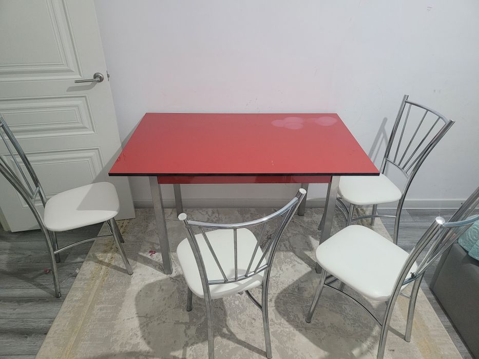 Продам стол со стульями