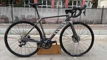 Canyon Ultimate CF SL 8.0 Disc