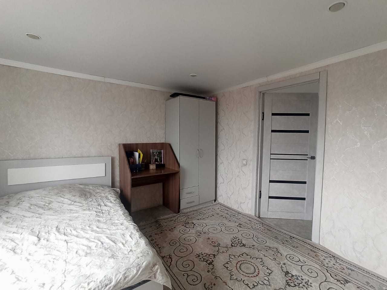 Продается 3-комнатный, 2-этажный дом, район Береке