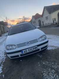 Vând Volkswagen Golf 4